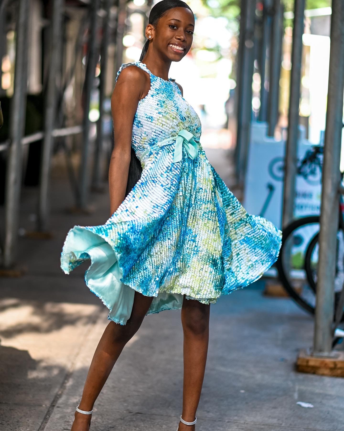 Make a fashionable impression!!