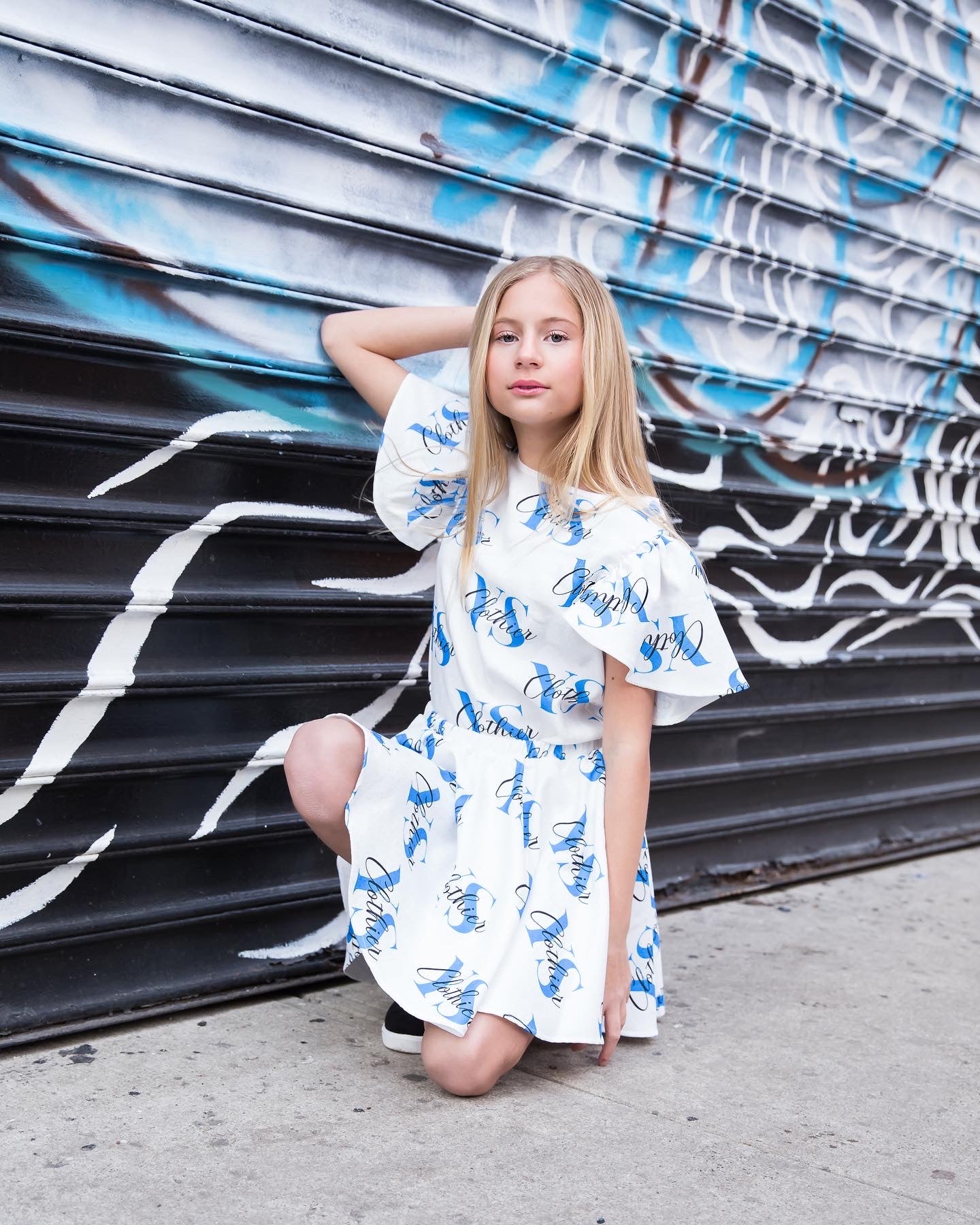 Make a fashionable impression!!