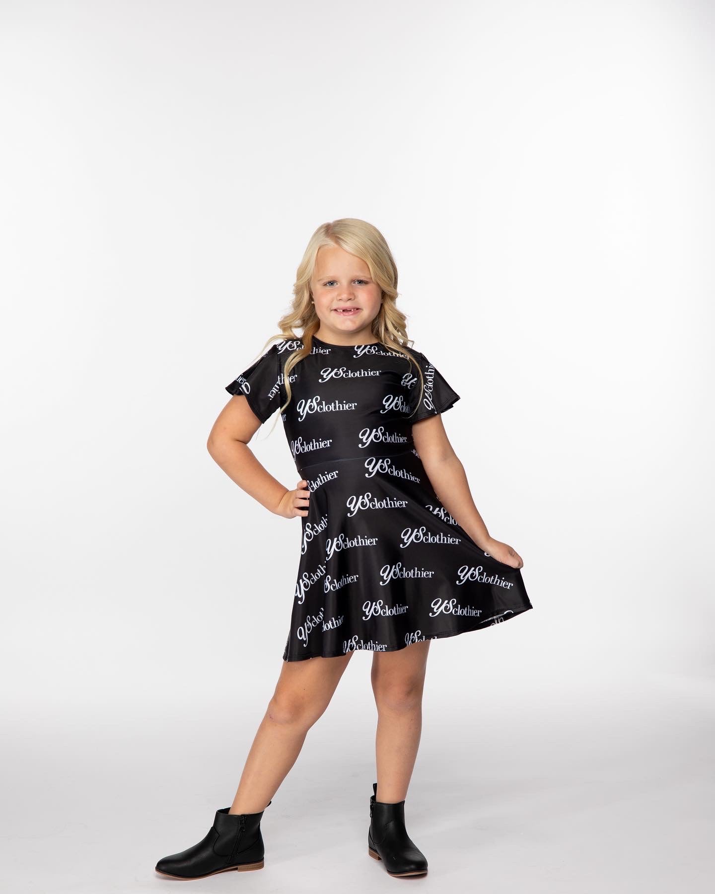 Make a fashionable impression!!